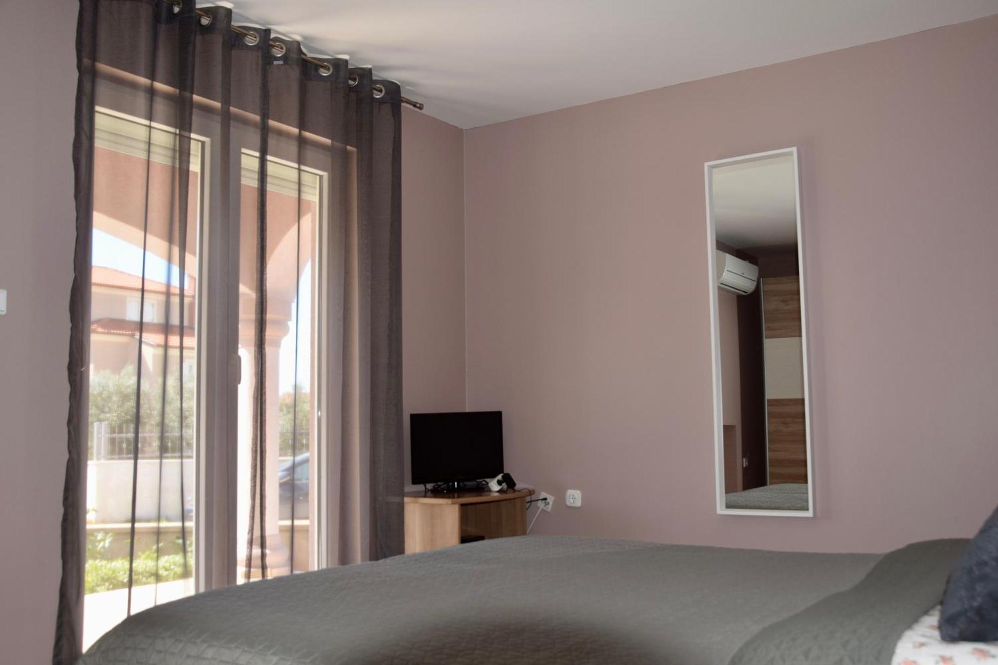 מדולין Apartments Vukalovic 2 מראה חיצוני תמונה